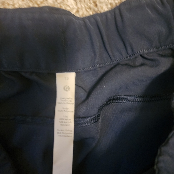 LULULEMON On The Fly Joggers - Picture 2 of 4